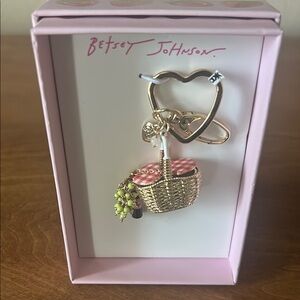 💐Betsey Johnson Pink and Gold Key Card Holder